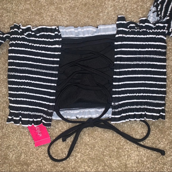 Xhilaration Smocked Underwire Bikini Top Medium NWT - Picture 3 of 7